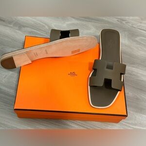 Hermes Oran Sandal